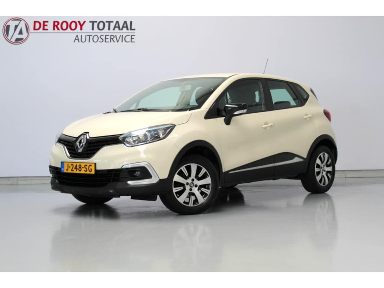 Renault Captur - 0.9 TCe 90PK, TREKHAAK | CRUISE CONTROLE | NAVIGATIE | AIRCO - AutoWereld.nl