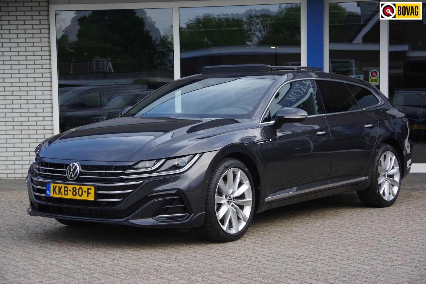 Volkswagen Arteon Shooting Brake - 1.4 TSI eHybrid SOH 98% R-line 360° Camera Panoramadak Trekhaak - AutoWereld.nl