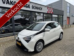 Toyota Aygo - 1.0 VVT-i x-play limited CAMERA-LED-AIRCO