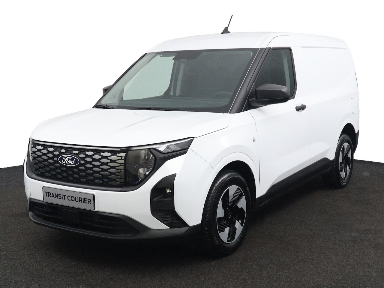 Ford Transit Courier - E-Transit Trend 43 kWh | Trekhaak | Voorraad! | DAB | Cruise Control | Camera | CarPlay/An - AutoWereld.nl
