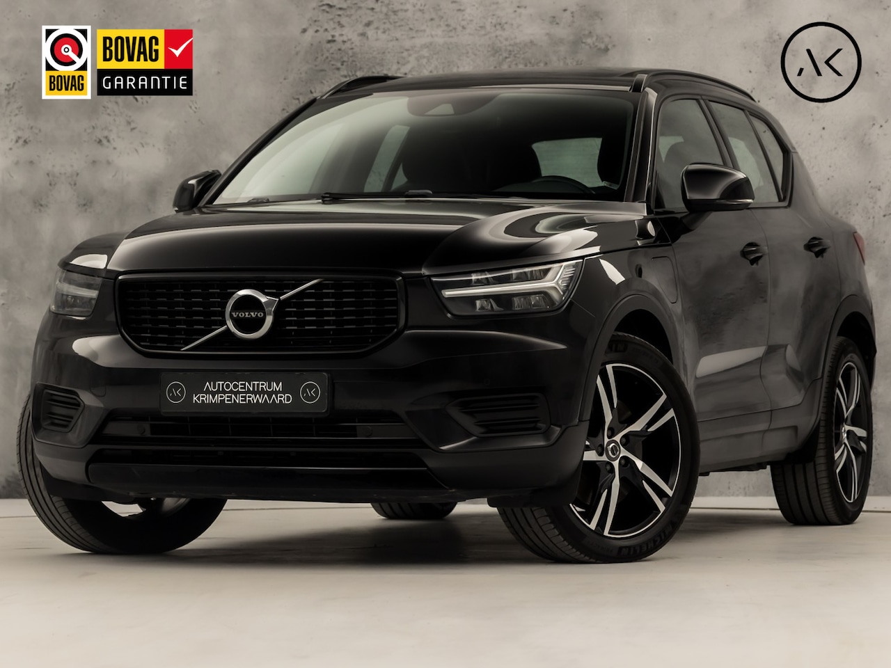 Volvo XC40 - 1.5 T5 Twin Engine R-Design 262Pk Automaat (PANORAMADAK, APPLE CARPLAY, HARMAN/KARDON, CAM - AutoWereld.nl