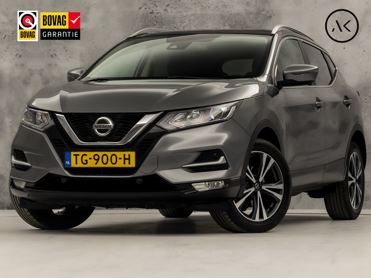 Nissan Qashqai - 1.2 N-Connecta (PANORAMADAK, NAVIGATIE, 360 CAMERA, GETINT GLAS, SPORTSTOELEN, STOELVERWAR - AutoWereld.nl