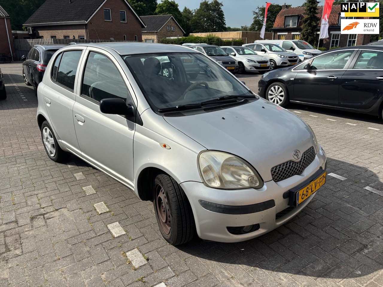 Toyota Yaris - 1.0 VVT-i Luna 1.0 VVT-i Luna - AutoWereld.nl