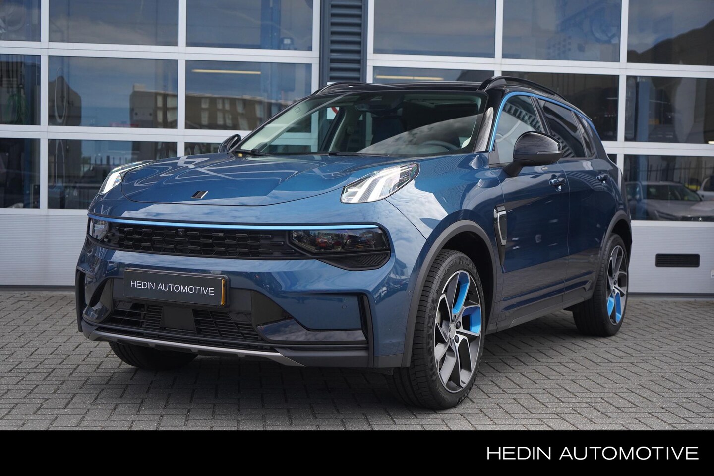 Lynk & Co 01 - 1.5 | Stoelverwarming | Elektrische stoel | Panoramadak | 360° camera | Sfeerverlichting | - AutoWereld.nl
