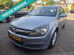 Opel Astra - 1.6 Essentia LEUKE AUTO RIJDT EN SCHAKELT GOED