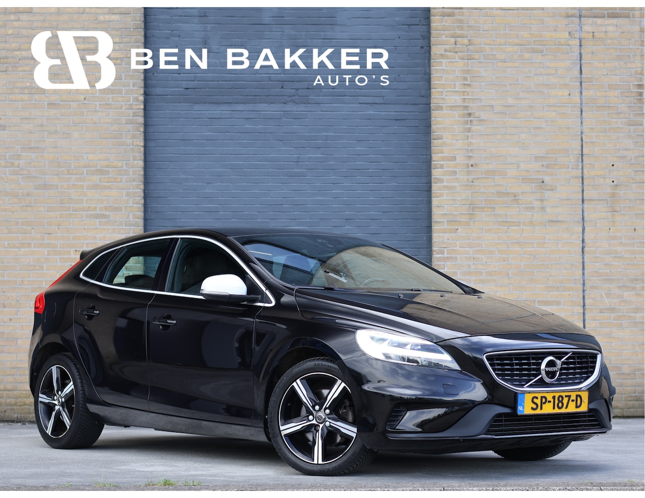 Volvo V40 - 2.0 T4 R-Design LED | Navi | Org. NL | Leder/Nubuck - AutoWereld.nl