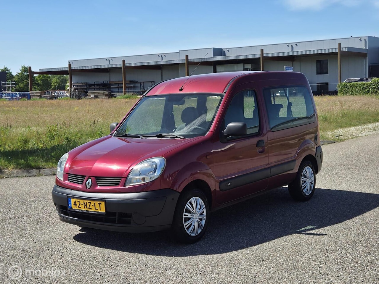 Renault Kangoo - combi 1.2 benzine Trekhaak / Apk / NAP - AutoWereld.nl