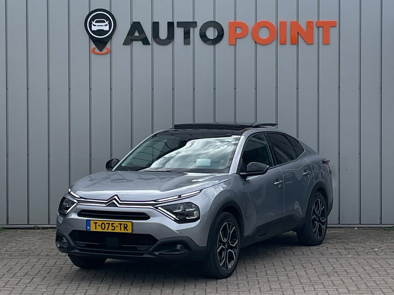 Citroën Ë-C4 X - Shine 54 kWh ORG NL 1E EIG DEALEROND|PANO|TREKHAAK|CAMERA|BLINDSPOT|VIRTUALCOCKPIT|ADAPT.C - AutoWereld.nl
