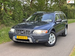 Volvo XC70 - 2.5 T Ocean Race | Automaat + Pano + Cruise + Leder Nu € 1.975,