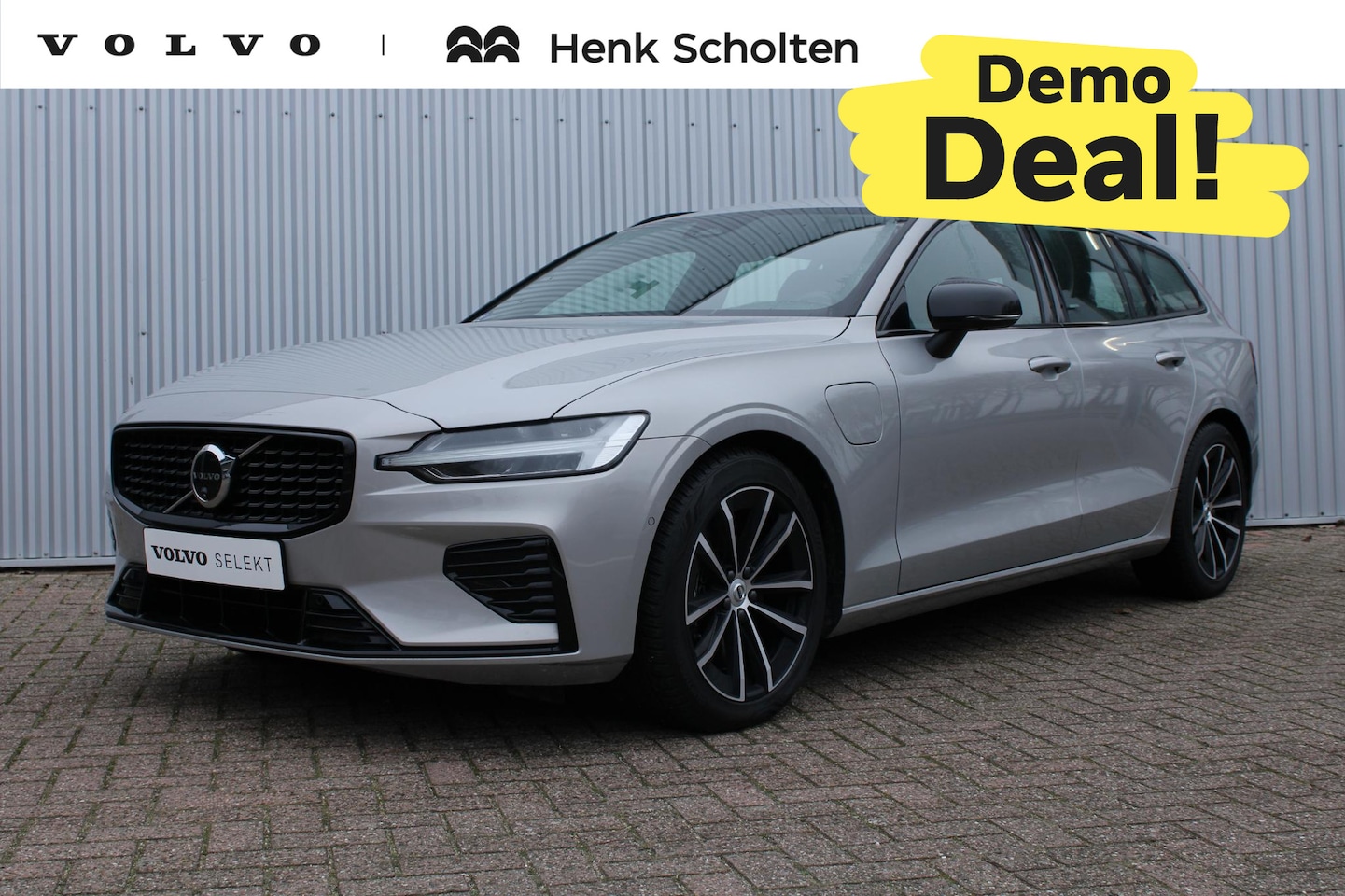 Volvo V60 - T6 Automaat Plug-in hybrid AWD Plus Dark | Demo Deal | Semi Elektrische trekhaak | Premiu - AutoWereld.nl