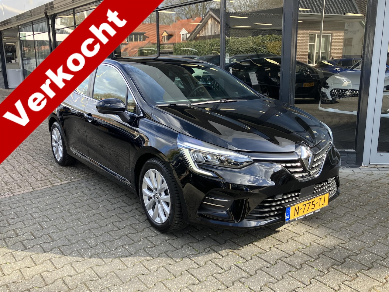 Renault Clio - 1.6 E-Tech Hybrid 140 Intens - AutoWereld.nl