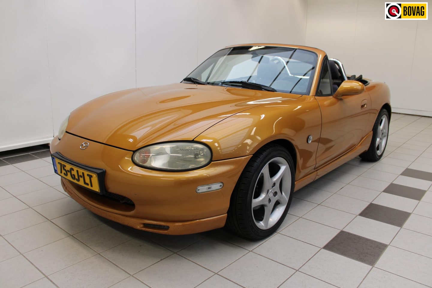 Mazda MX-5 - 1.6i - Roestvrij en Youngtimer - AutoWereld.nl