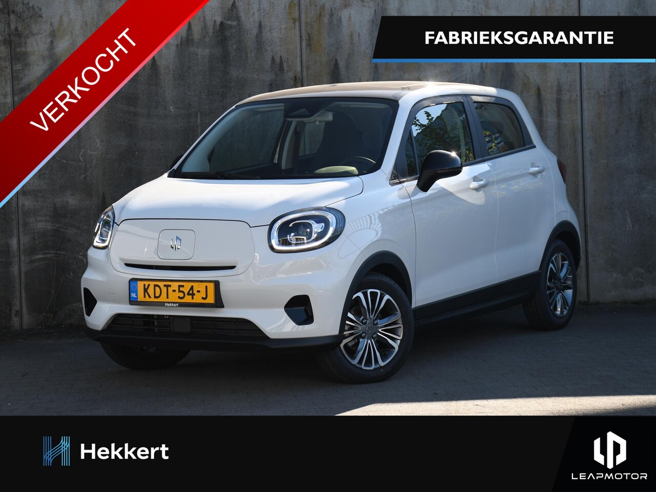 Leapmotor T03 - Design 37.3kWh 95pk Automaat PANO-DAK | CRUISE | 15''LM | CAMERA - AutoWereld.nl