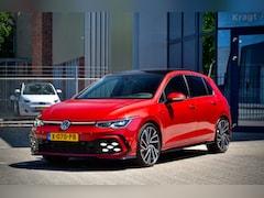 Volkswagen Golf - 2.0 GTI / NL Auto / 1e Eigenaar / Pano / Adaptief onderstel / IQ light / 19" L.M