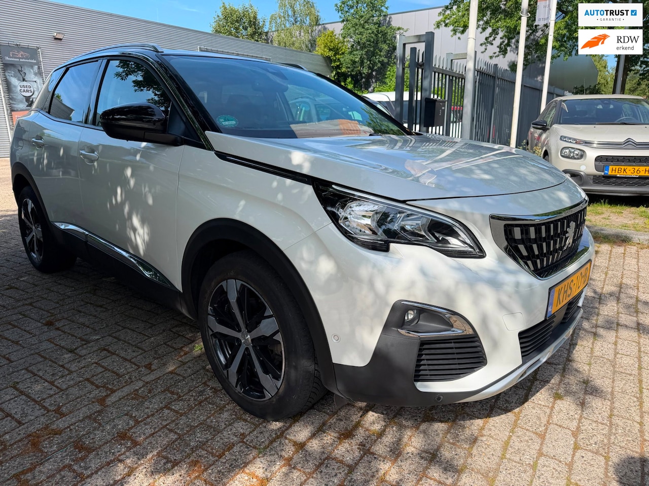 Peugeot 3008 - 1.2 PureTech Allure Parelmour wit, leder, clima, cruise, alec pakket 45.000 km, nwe riem, - AutoWereld.nl