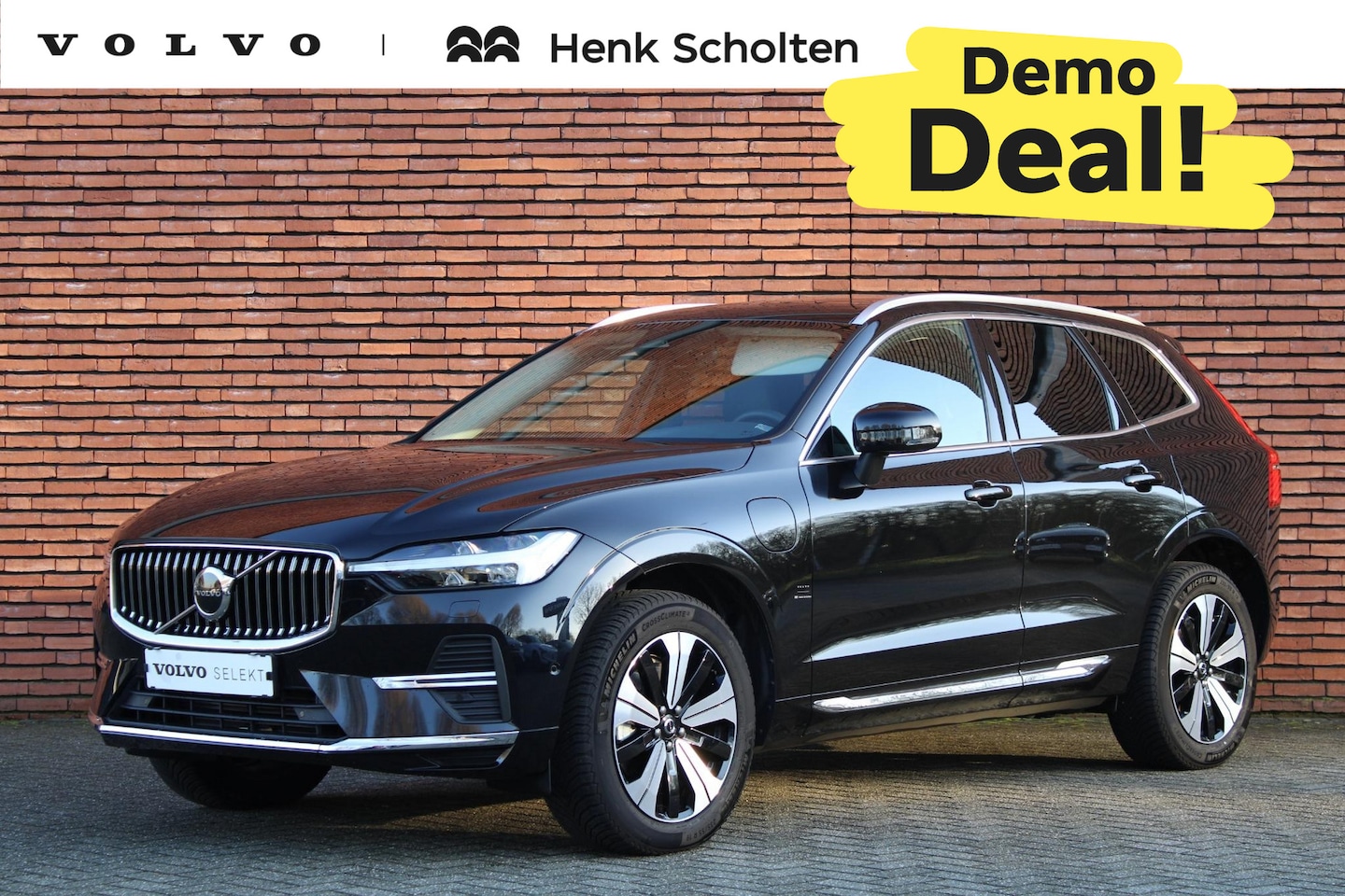 Volvo XC60 - T6 AWD Essential Bright | Demo Deal | Panoramisch Schuif-kanteldak | Lederen bekleding | A - AutoWereld.nl