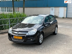 Opel Astra - 1.6 Temptation20095-deursAircoCruisePDCTrekhaak