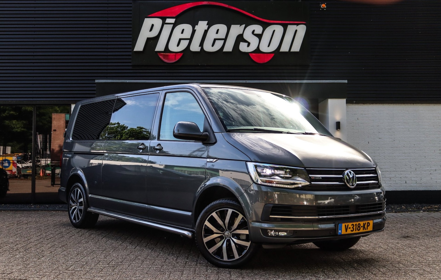 Volkswagen Transporter - 2.0 TDI L2H1 DC 4Motion 1E EIGENAAR - AutoWereld.nl