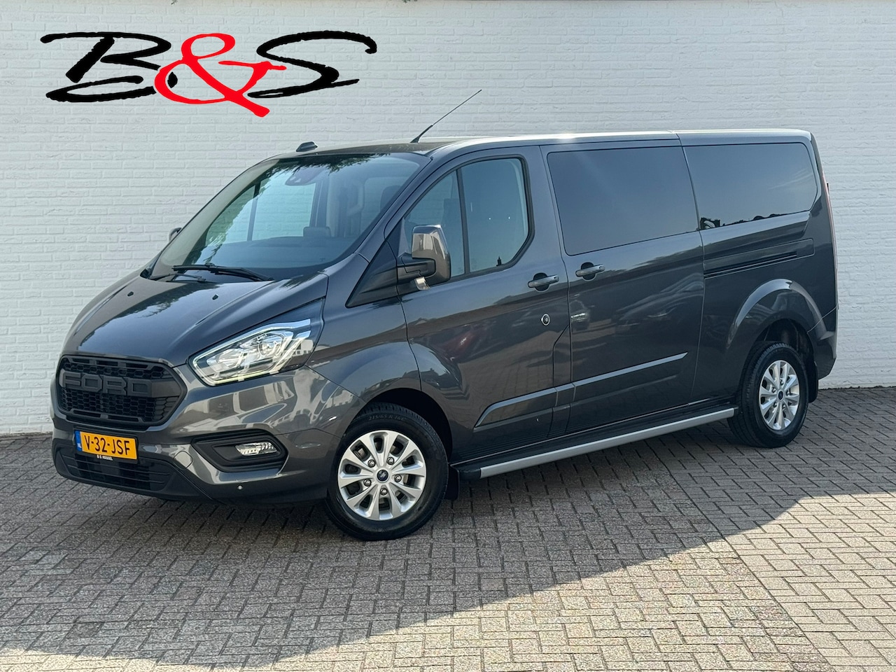 Ford Transit Custom - 320 2.0 TDCI L2H1 Platinum Edition DC Camera Carplay Cruise Dodehoek Trekhaak 2x Schuifdeu - AutoWereld.nl
