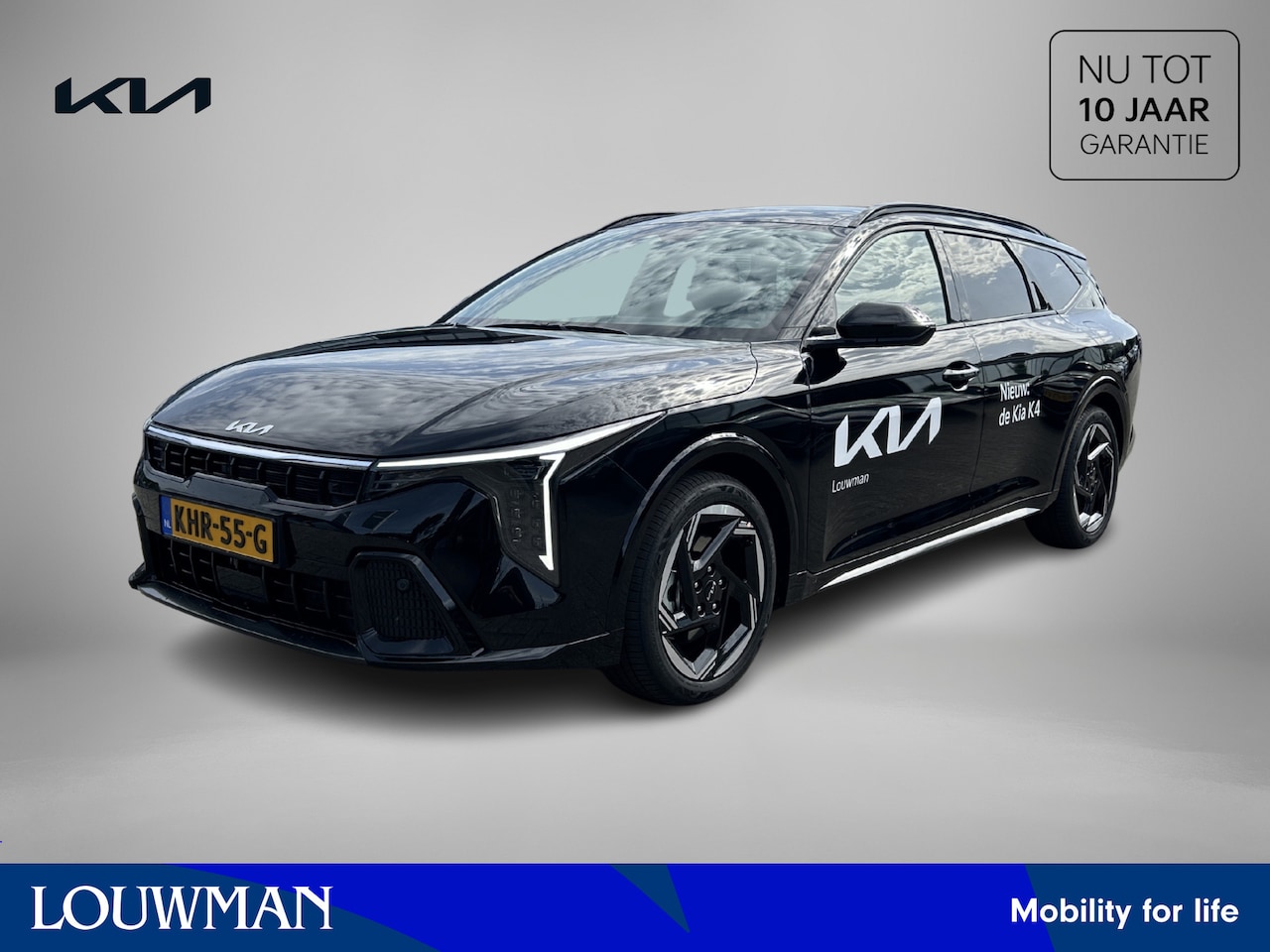 Kia K4 Sportswagon - 1.0 T-GDi MHEV GT-Line Launch Edition Poetsen en fotograferen - AutoWereld.nl