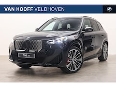 BMW iX1 - eDrive20 M Sport / Trekhaak / Panoramadak / Sportstoelen / Comfort Access / Head-Up / Harm