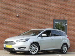 Ford Focus Wagon - 1.0 Titanium / Trekhaak / Dealer onderhouden