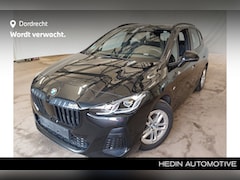 BMW 2-serie Active Tourer - 220i M-Sport | Trekhaak | Massage | Harman Kardon | Driving Assistant Plus | Elec. stoelen
