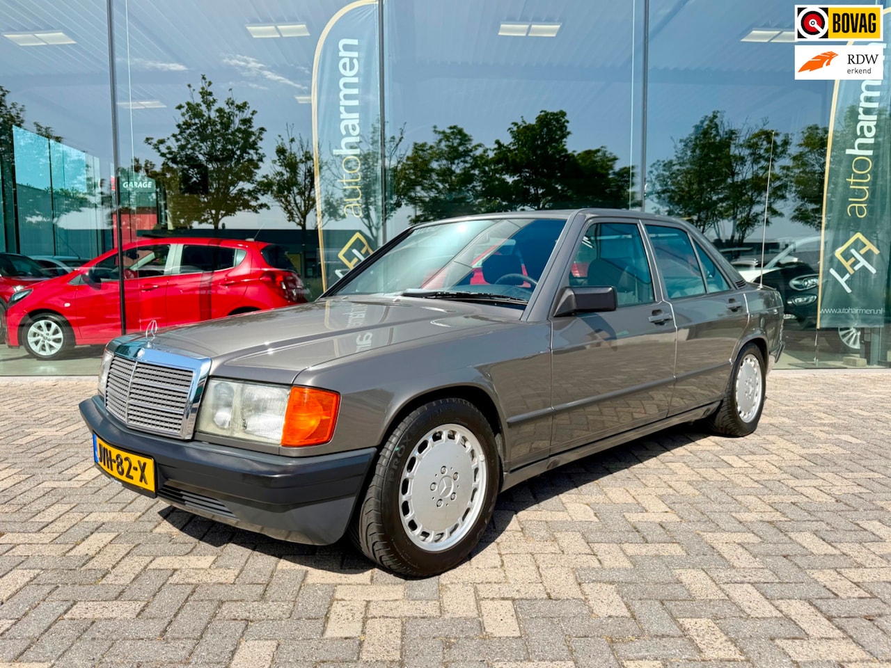 Mercedes-Benz 190-serie - 2.3 E 2.3 E, First Paint / Erstlack - AutoWereld.nl