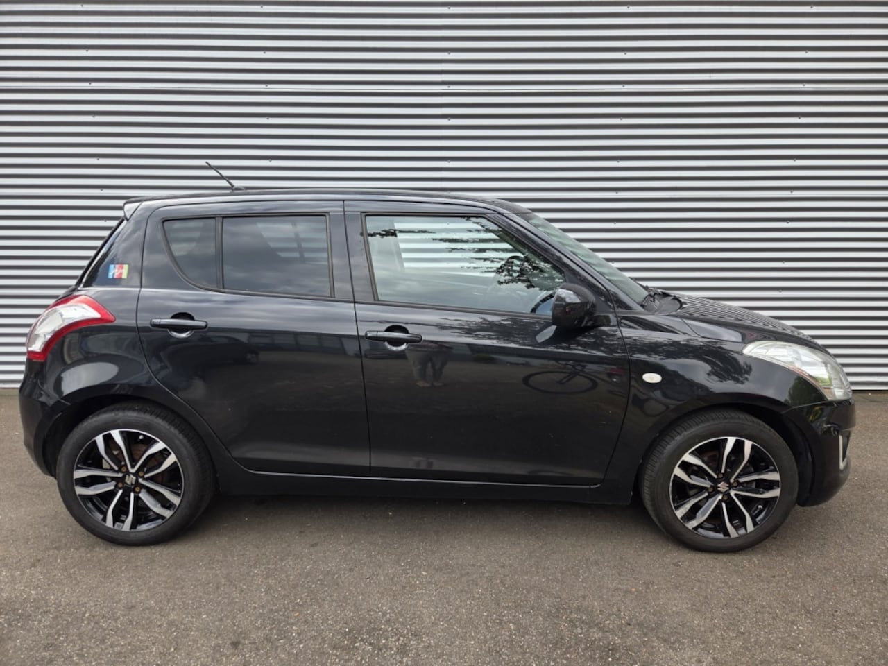 Suzuki Swift - 1.2 Bandit EASSS 1.2 Bandit EASSS - AutoWereld.nl