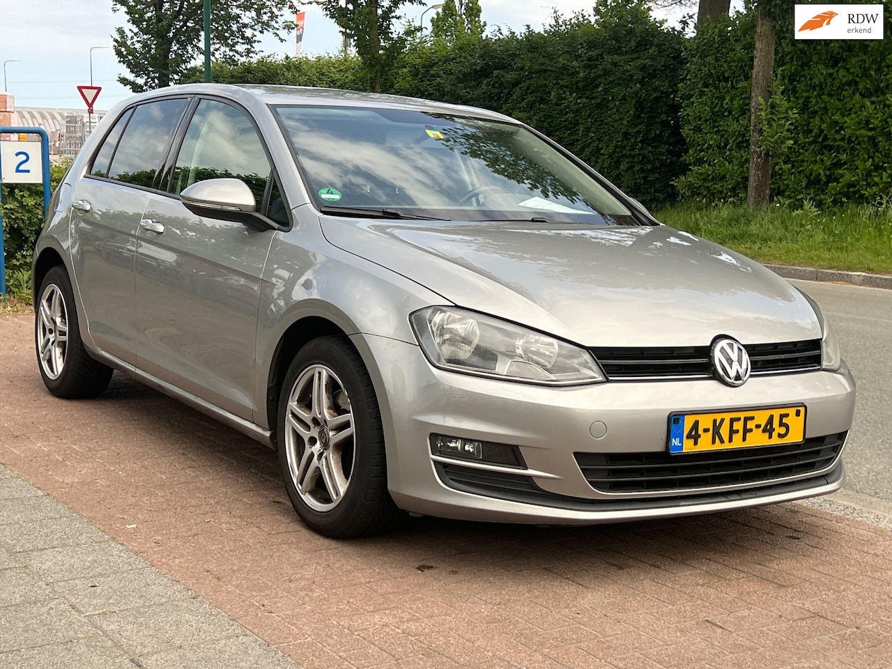 Volkswagen Golf - 1.2 TSI Trendline 1.2 TSI Trendline - AutoWereld.nl