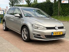 Volkswagen Golf - 1.2 TSI Trendline