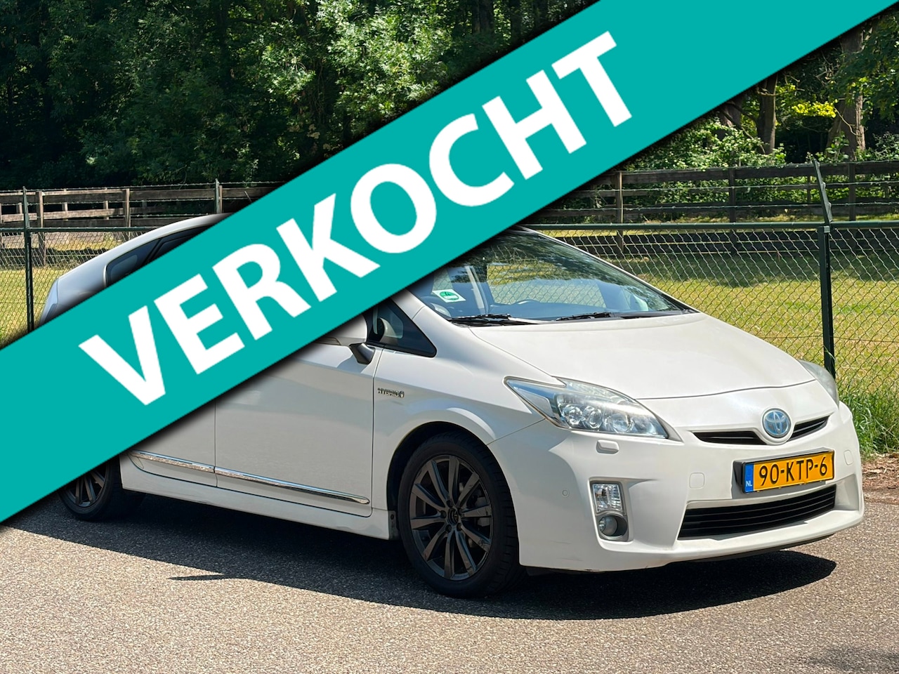 Toyota Prius - 1.8 Executive Business /Pano/Xenon/Camera/ - AutoWereld.nl