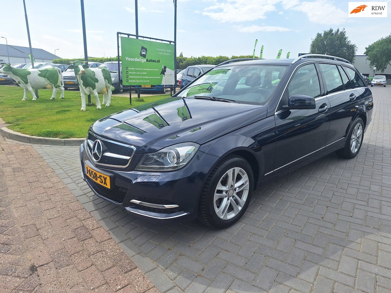 Mercedes-Benz C-klasse Estate - 180 Prestige Avantgarde / Uitzonderlijk netjes / APK juni 2027 - AutoWereld.nl