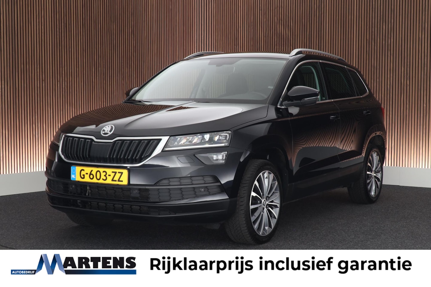 Skoda Karoq - 1.5 TSI ACT 150pk DSG Business Edition Trekhaak Camera Keyless Sportstoelen Virtual Cockpi - AutoWereld.nl