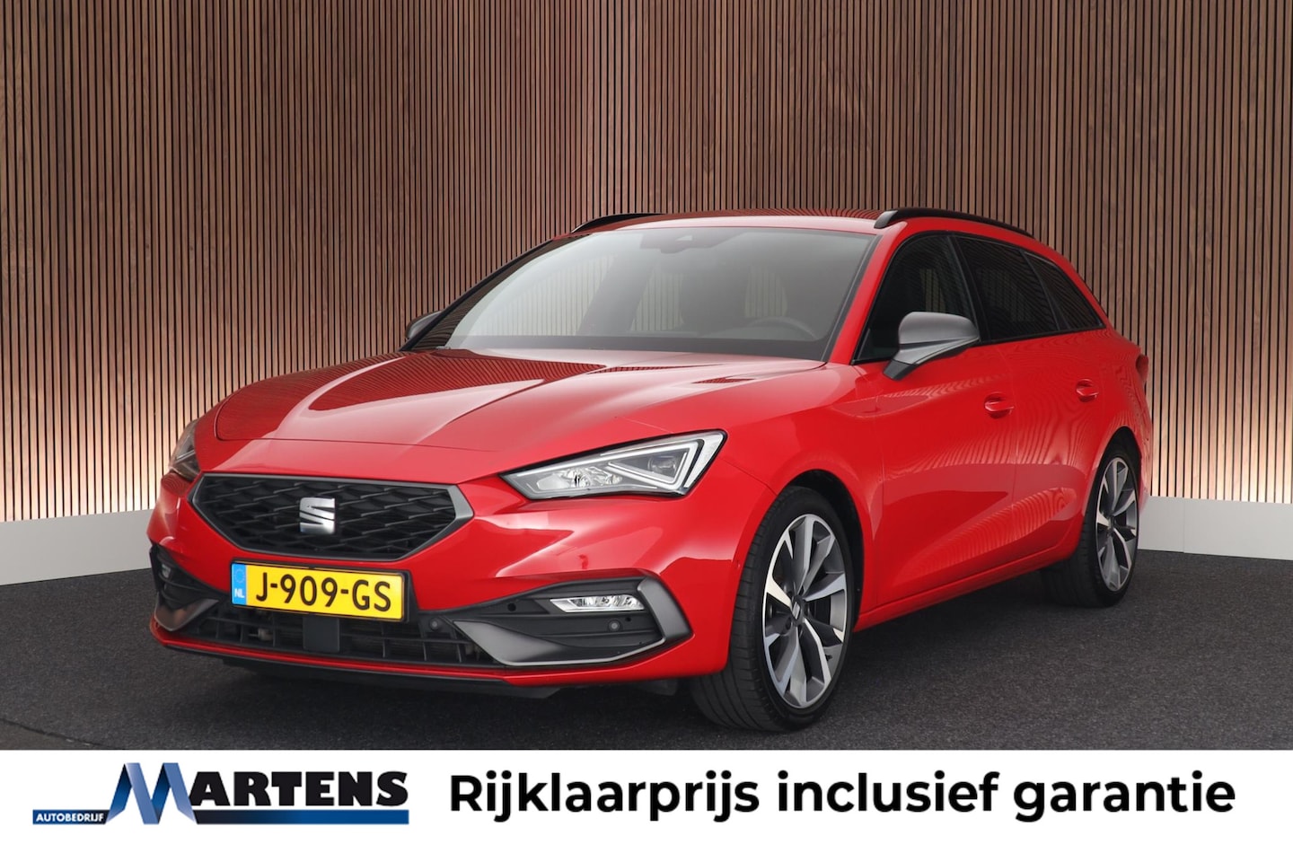 SEAT Leon Sportstourer - 1.5 eTSI 150pk DSG FR Launch Edition Virtual Cockpit LED Navigatie - AutoWereld.nl