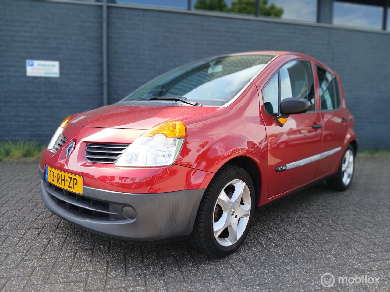 Renault Modus - 1.4-16V 165.000Km Nap/Apk 05-'27 - AutoWereld.nl