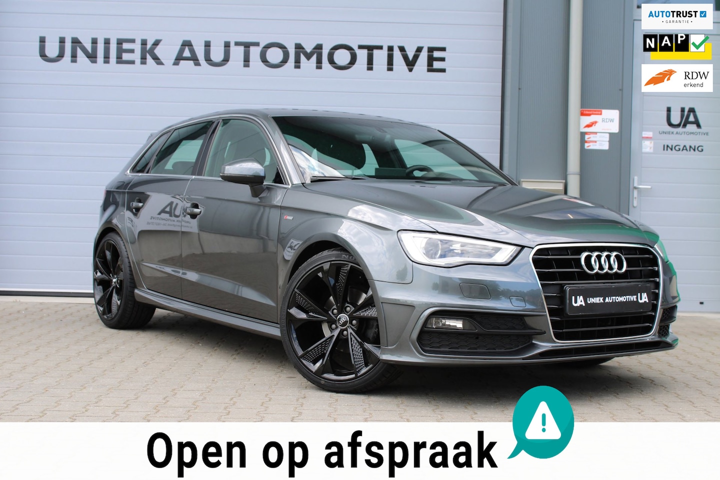 Audi A3 Sportback - 1.4 TFSI CoD ADRENALIN SPORT | S-LINE | DAYTONAGRIJS | S-TRONIC | HALFLEDER | 19'' VELGEN - AutoWereld.nl