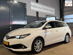 Toyota Auris Touring Sports - 1.8 Hybrid Dynamic Trekhaak Camera Onderhouden