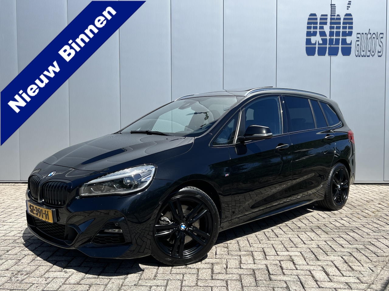 BMW 2-serie Gran Tourer - 220i Automaat 7-persoons High Executive Launch Edition M-Sport Trekhaak leder Panoramadak - AutoWereld.nl