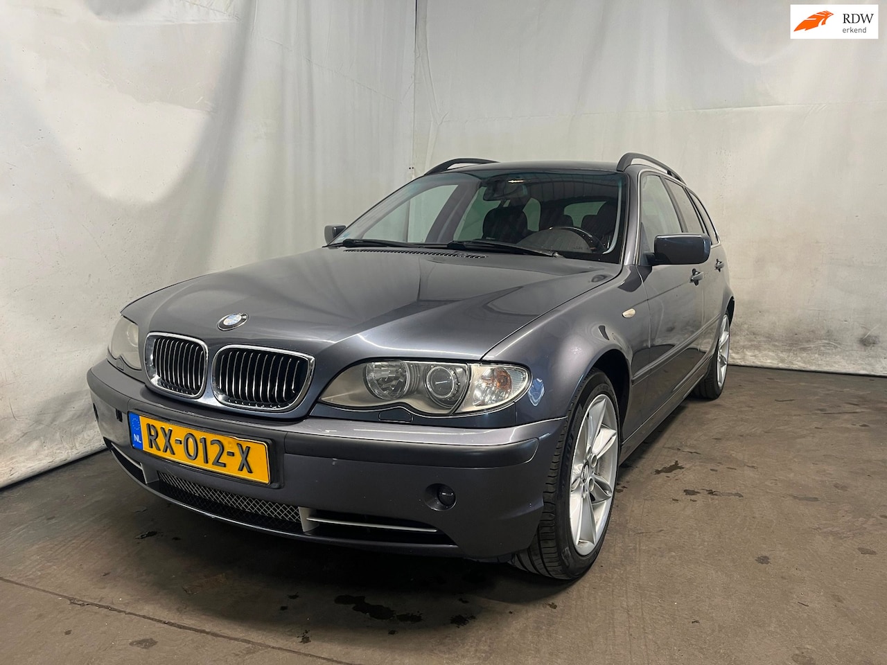BMW 3-serie Touring - 330xi Executive SCHADEAUTO! - AutoWereld.nl