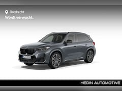 BMW X1 - xDrive30e | M-sport | Panorama | 20" | Trekhaak | Harman Kardon | Driving Assistant Plus