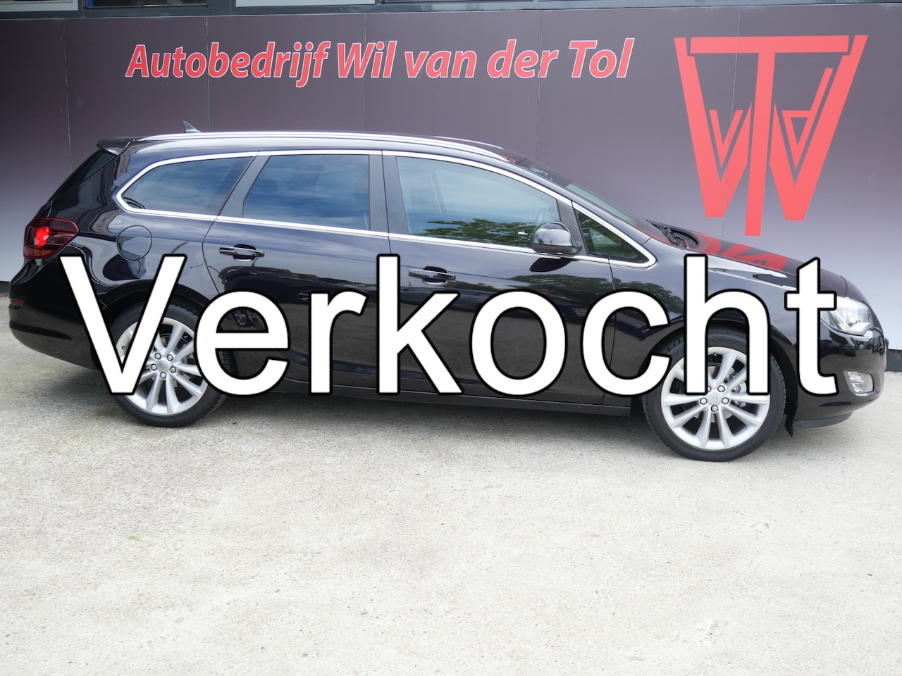 Opel Astra Sports Tourer - 1.4 TURBO COSMO | CRUISE | NAVIGATIE | XENON | 140 PK | NIEUWE APK! - AutoWereld.nl