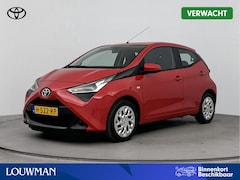 Toyota Aygo - 1.0 VVT-i x-play | Airco | Apple Carplay/Android Auto | Parkeercamera | Onderweg-naar-deal