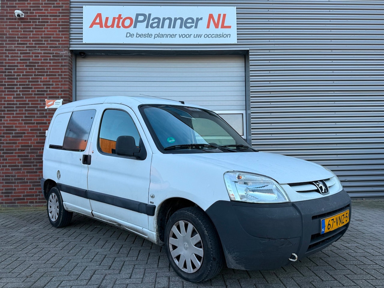 Peugeot Partner - 190C 1.6 HDI! Airco! Schuifdeur! Inruiler! - AutoWereld.nl
