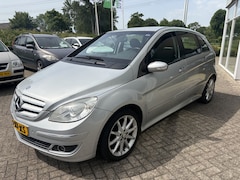 Mercedes-Benz B-klasse - 170 Automaat. (HANDEL / EXPORT)Lage km stand