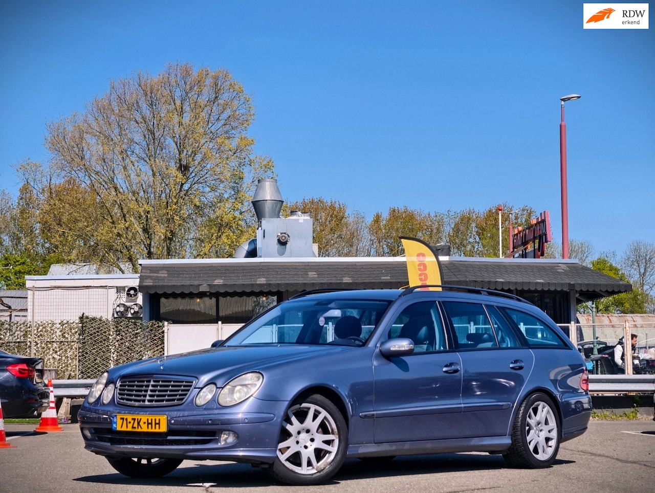 Mercedes-Benz E-klasse Combi - 320 CDI Avantgarde / RIJD SCHAKELD GOED / EXPORT / - AutoWereld.nl
