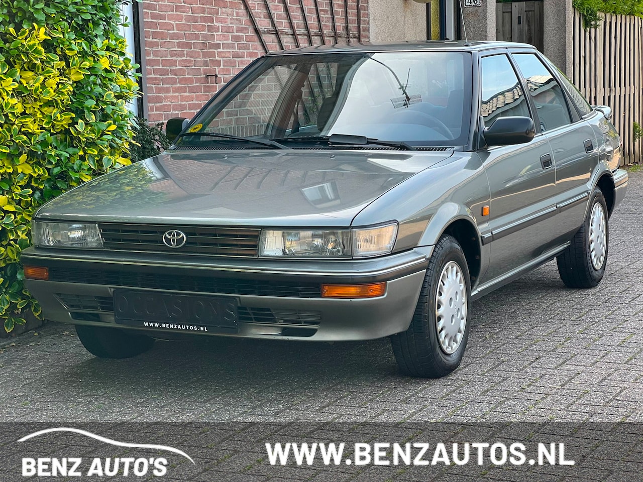 Toyota Corolla - 1.6 GLi Automaat/Nieuw Staat/Youngtimer - AutoWereld.nl