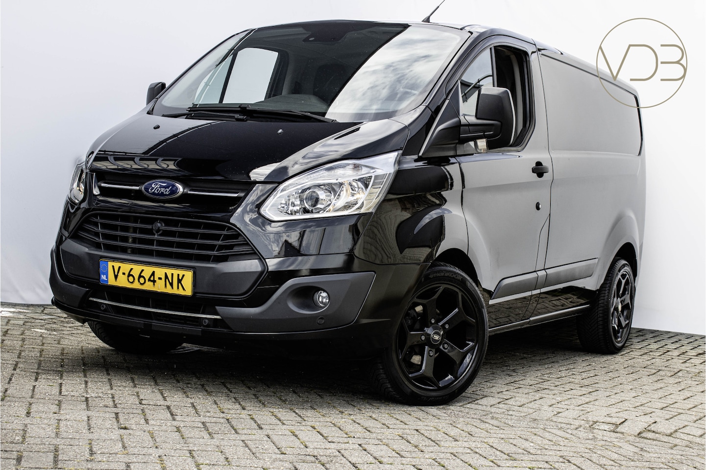 Ford Transit Custom - 270 2.0 TDCI L1H1 Trend Trekhaak Camera Airco Cruise control - AutoWereld.nl
