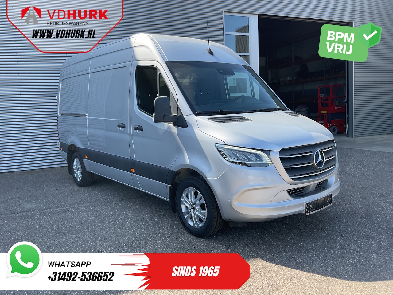 Mercedes-Benz Sprinter - 316 2.2 CDI Aut. L2H2 LED/ Standkachel/ 10,25”MBUX/ Stoelverw./ 360 Camera/ Climate/ 270Gr - AutoWereld.nl