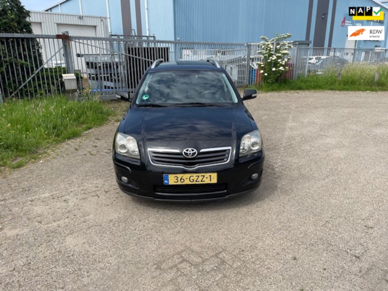 Toyota Avensis Wagon - 1.8 VVTi Luna Business Airco ! Navigatie ! - AutoWereld.nl
